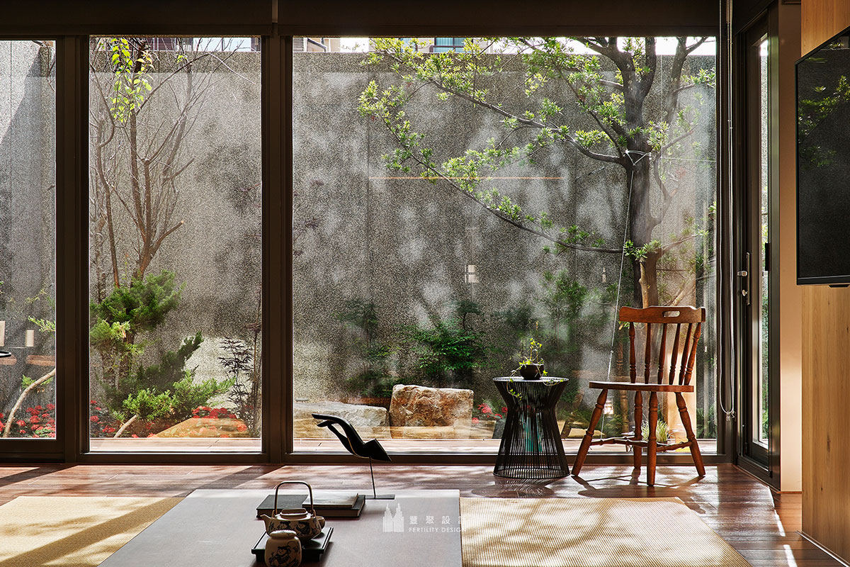利用自然造景創造出恬靜沉穩的傳統日式風格